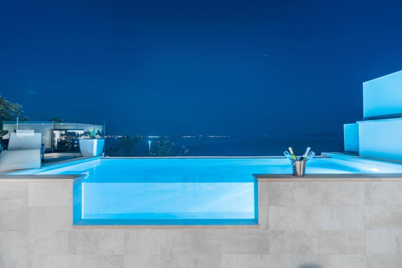 Villa The Boat With Rooftop Pool มาทุลยี ภายนอก รูปภาพ